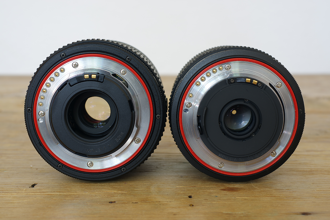 The new KAF4 mount has an extra pin, compared to the KAF3 mount on the 18-135mm WR.